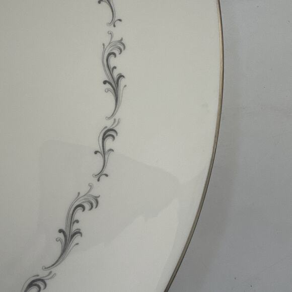 Royal Doulton Coronet H4947 England Bone China‎ Oval 16" Serving Platter - Picture 5 of 7